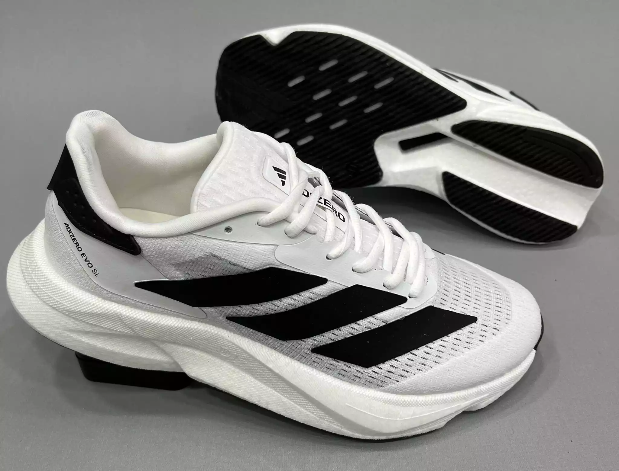 ADİDAS ADİZERO BEYAZ SİYAH KÖPÜK ERKEK SPOR AYAKKABI