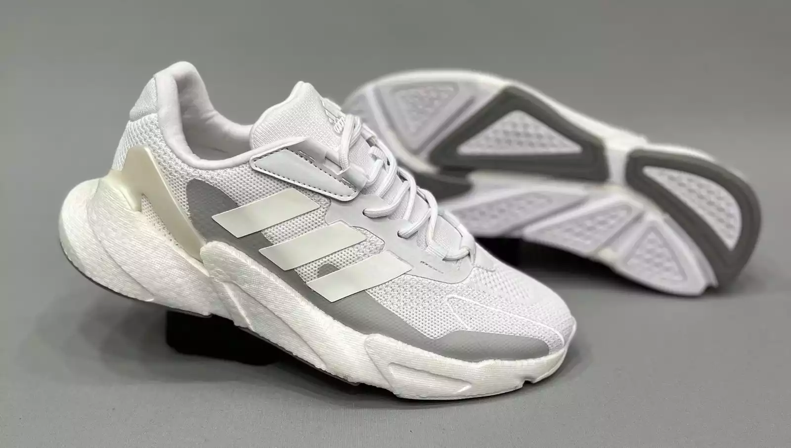 ADİDAS JETBOSS BEYAZ ERKEK SPOR AYAKKABI