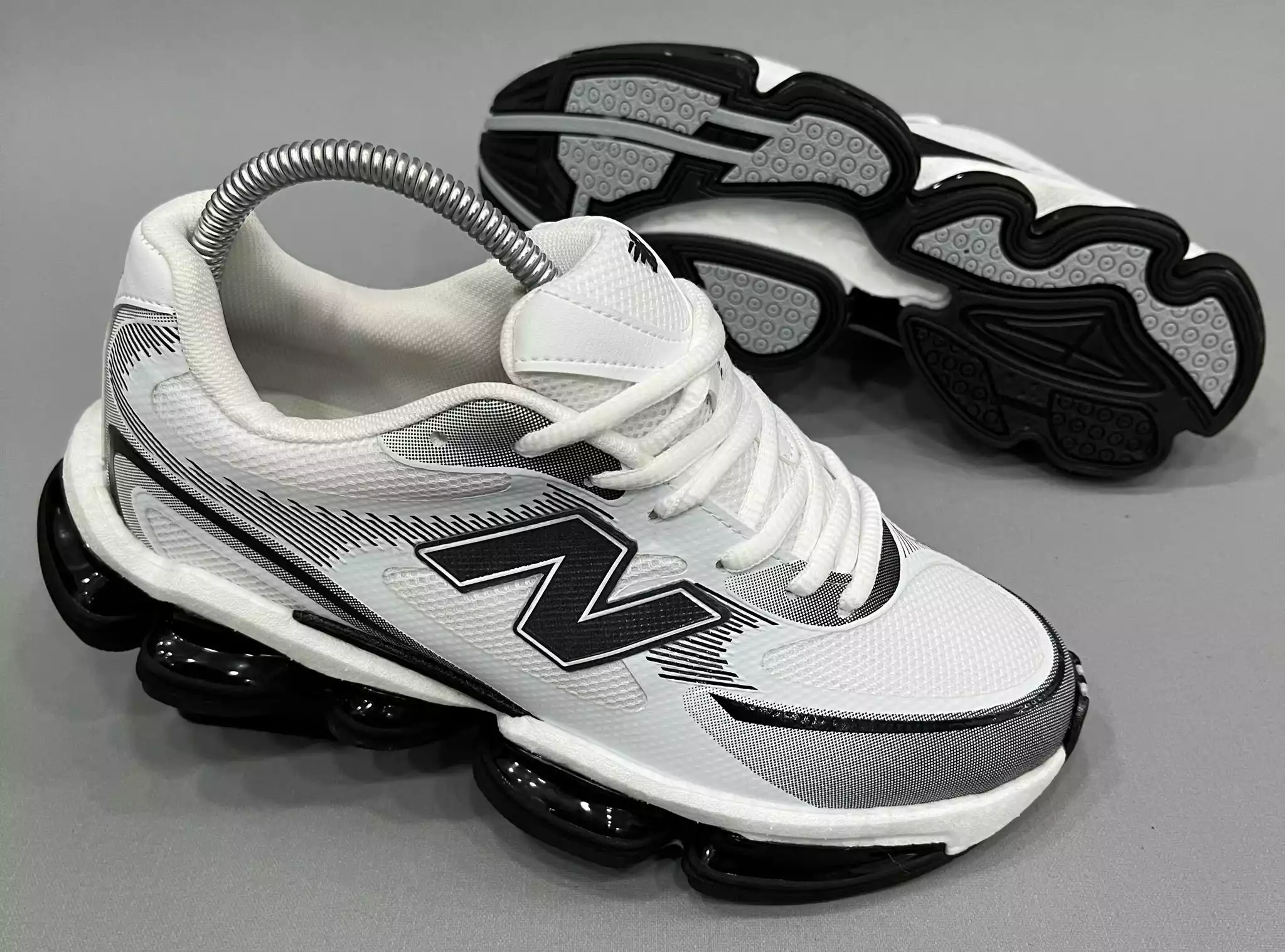 NEW BALANCE 2000 BEYAZ SİYAH ERKEK SPOR AYAKKABI
