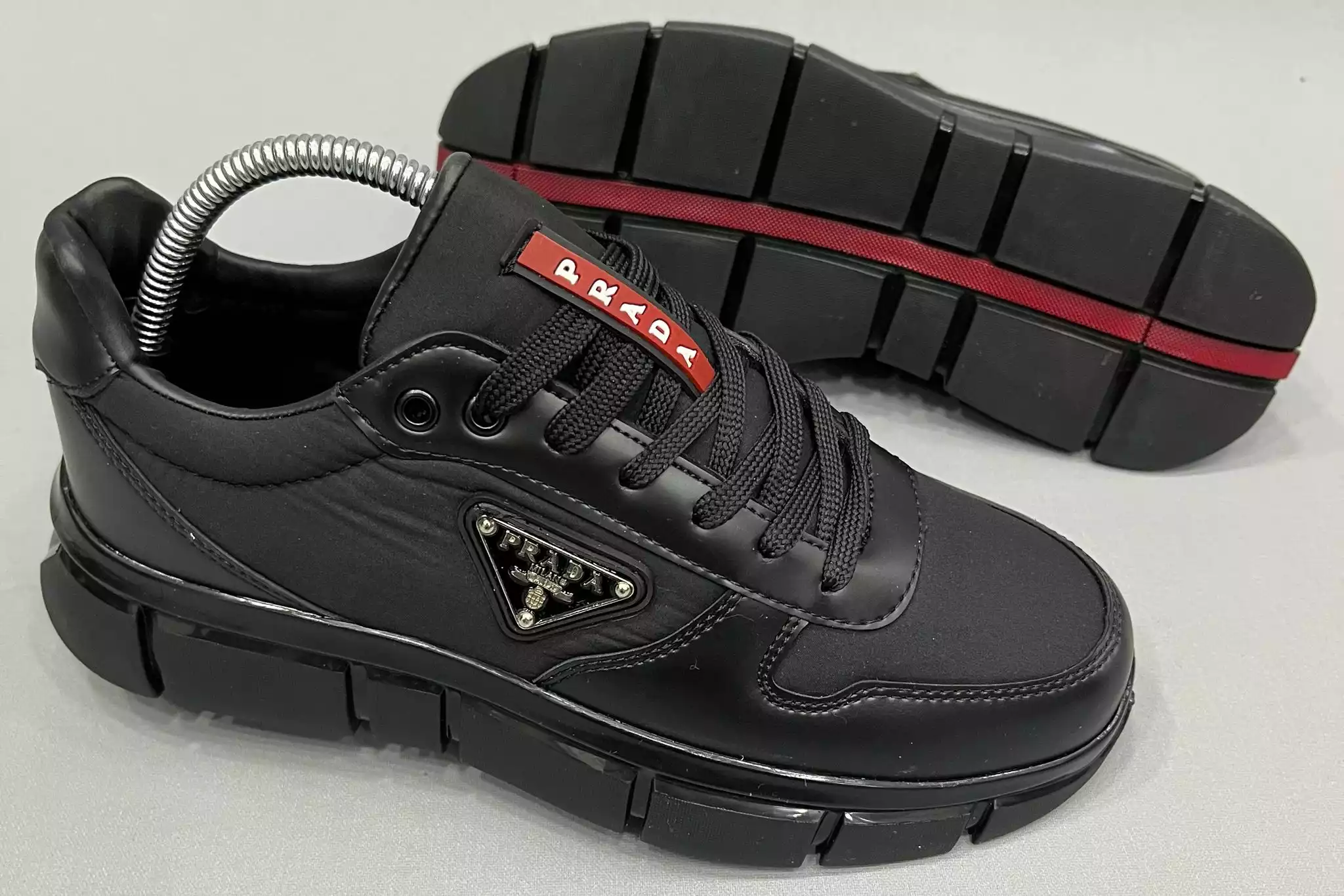 PRADA TOKALI SİYAH KIRMIZI ERKEK SPOR AYAKKABI