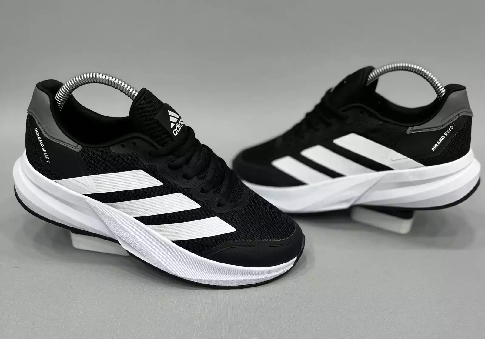 ADİDAS DURAMO SİYAH  BEYAZ ERKEK SPOR AYAKKABI
