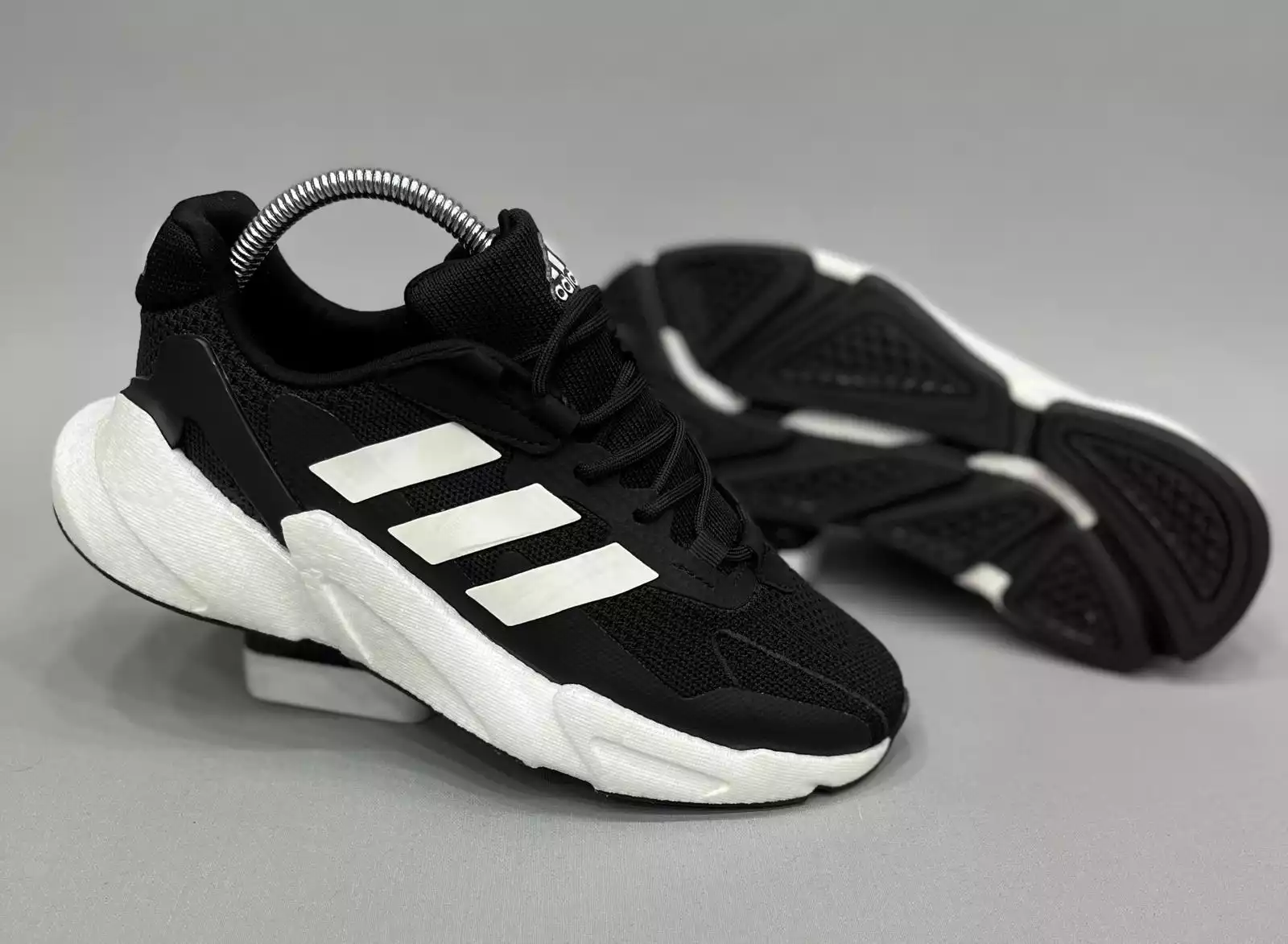 ADİDAS JETBOSS SİYAH BEYAZ ERKEK SPOR AYAKKABI