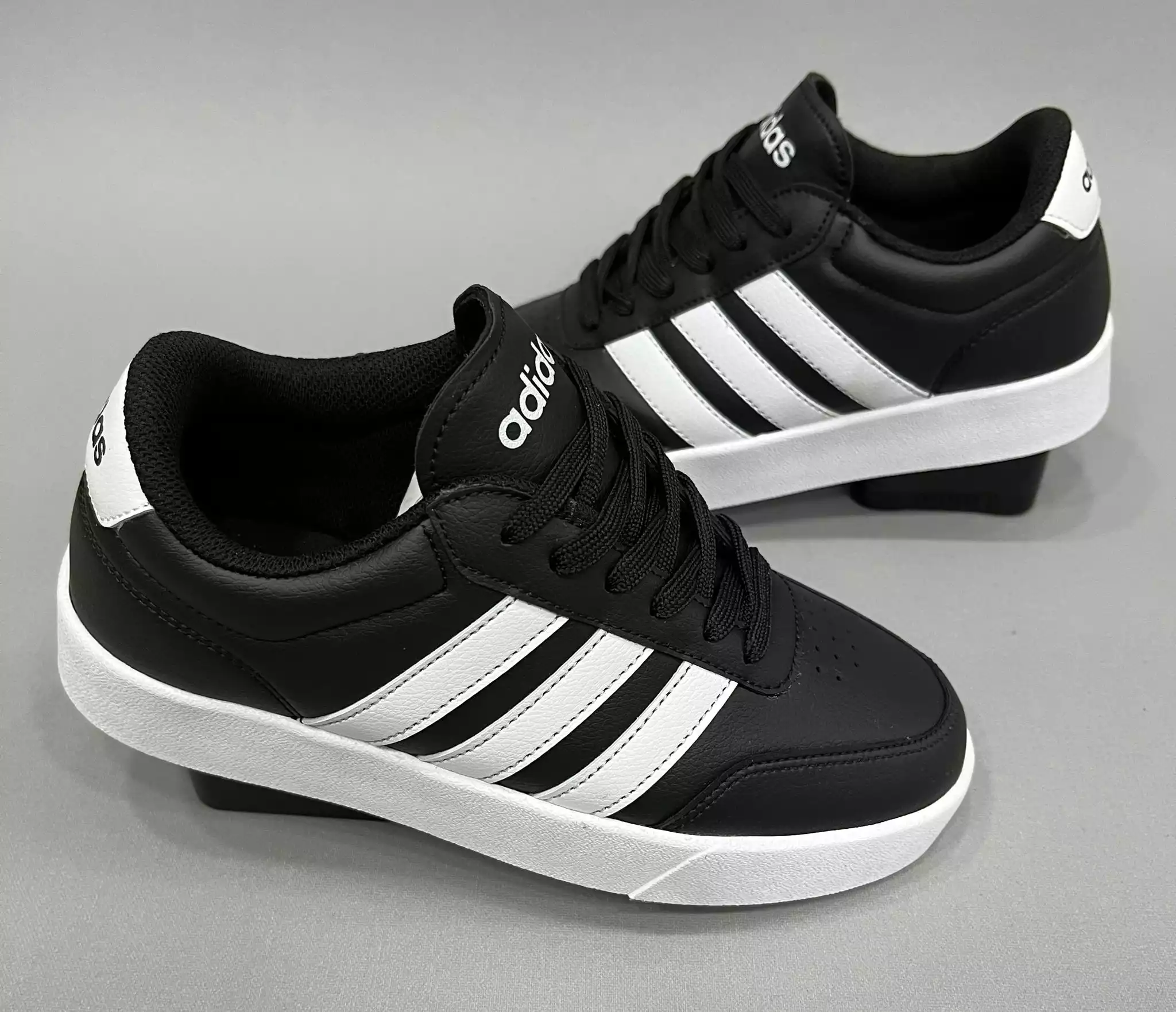 ADİDAS KLASİK SİYAH BEYAZ KADIN SPOR AYAKKABI