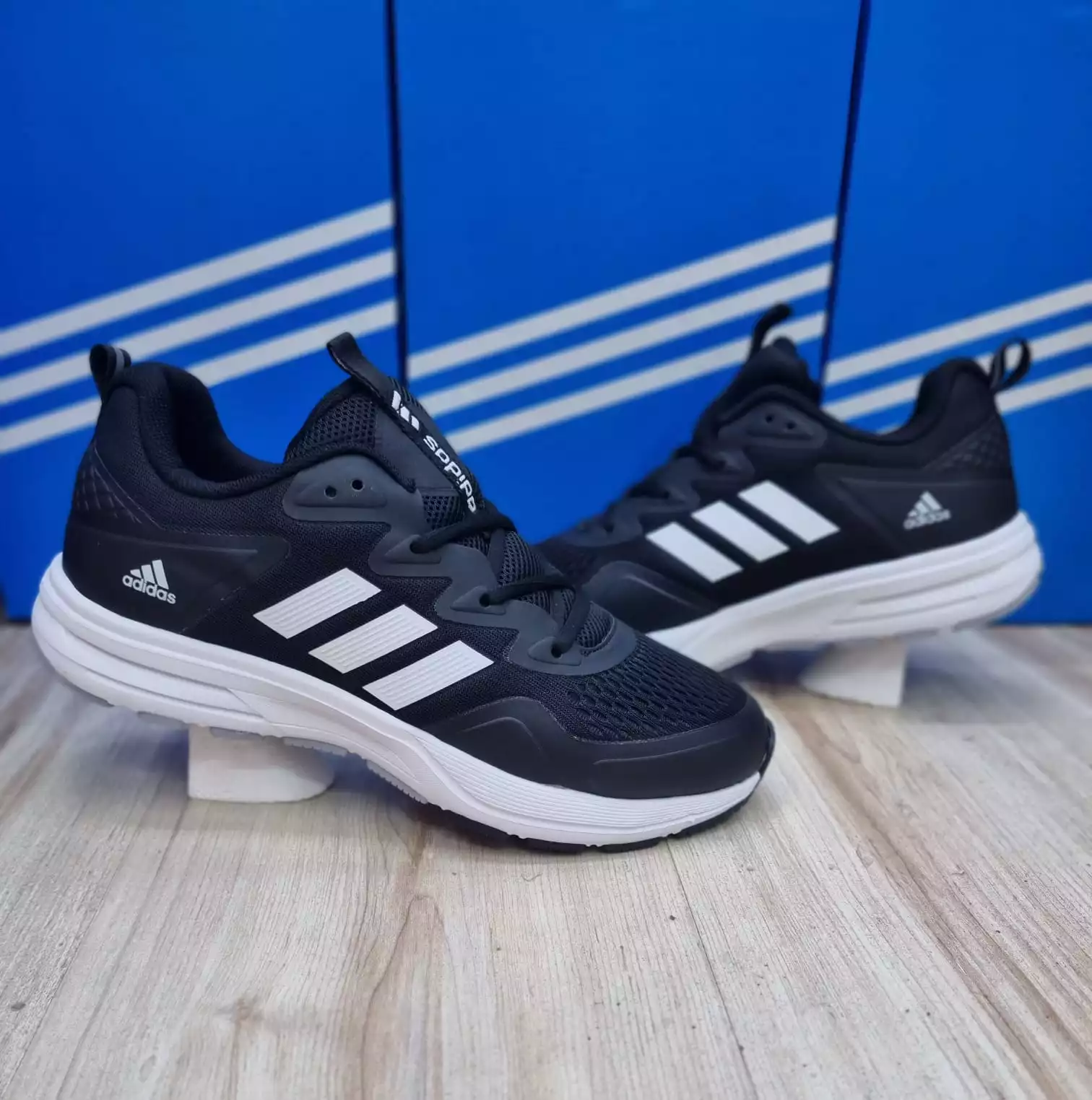 ADİDAS ZEUS SİYAH BEYAZ ERKEK SPOR AYAKKABI