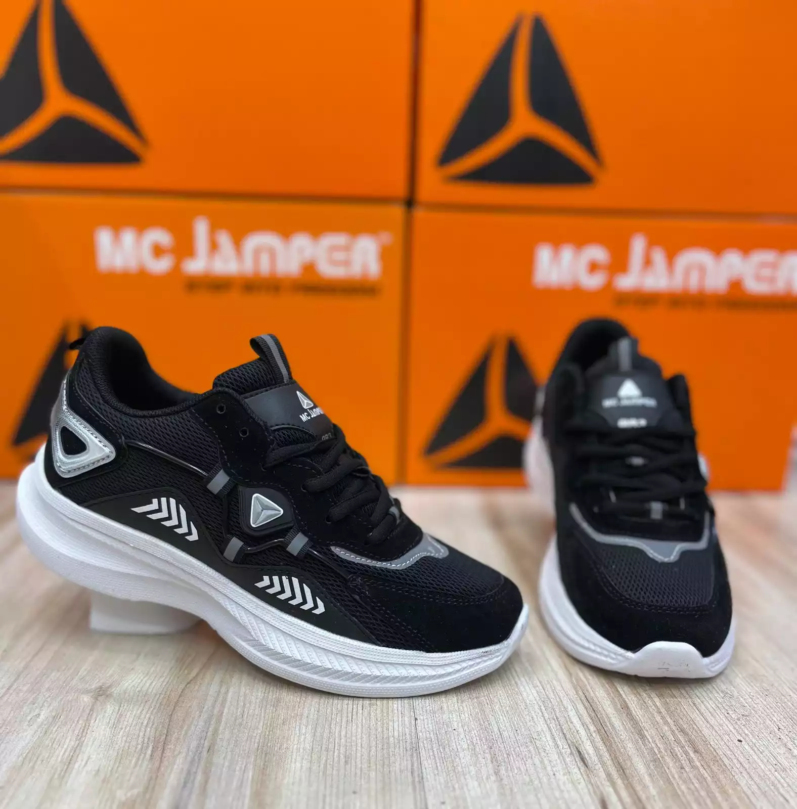 MC JAMPER SİYAH BEYAZ YAZLIK KADIN SPOR AYAKKABI