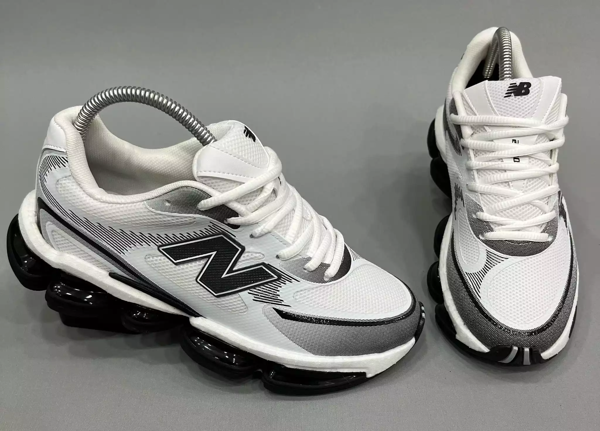 NEW BALANCE 2000 BEYAZ SİYAH ERKEK SPOR AYAKKABI