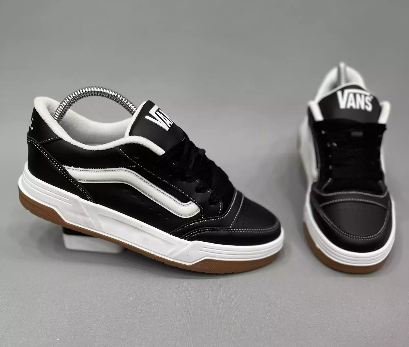 VANS HYLANE SİYAH BEYAZ ERKEK SPOR AYAKKABI